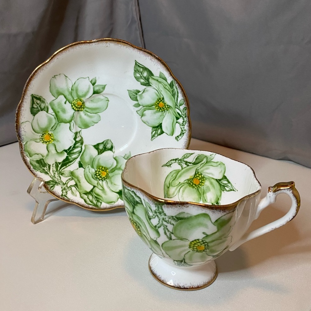 Vintage Green Magnolia Queen Anne Fine Bone China : Teacup and Saucer Set
